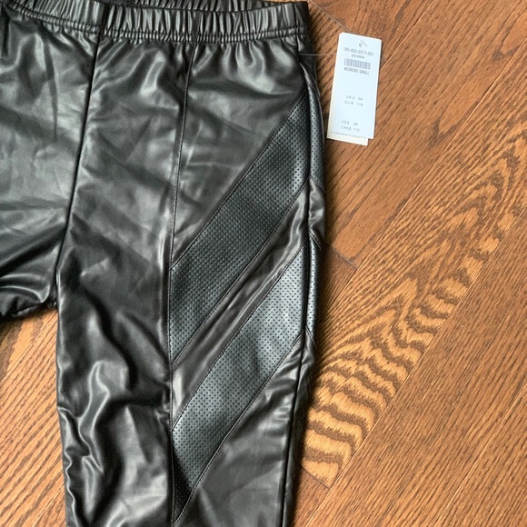 🏷 NWT Abercrombie & Fitch Fleece Lined Faux Leather Tights - Picture 2 of 7